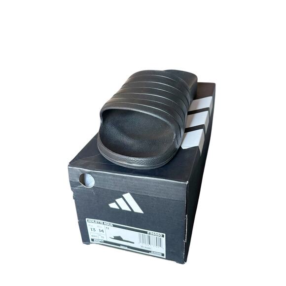 NWB Adidas Adilette Comfort Slides Black Sandals Men’s 13 Women’s 14 Slip-On - Picture 5 of 5